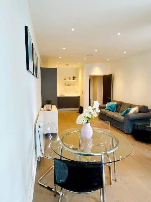 דירות Lovely 1 Bed Flat In North Kensington לונדון מראה חיצוני תמונה